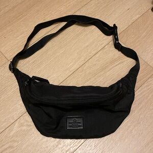 Fanny pack